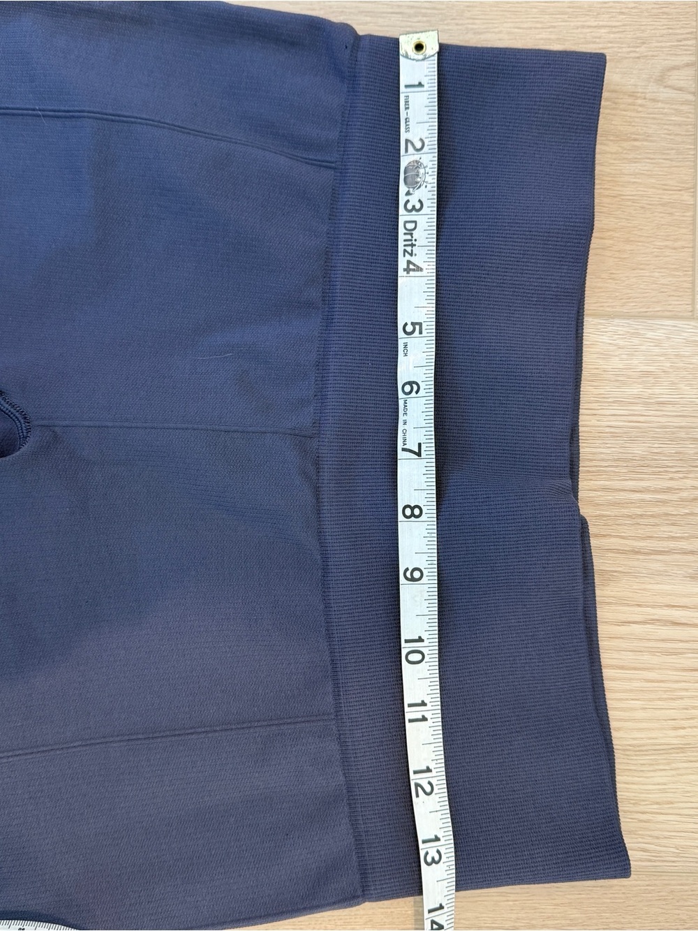 lululemon athletica Navy Seamless Cropped Capris 8 - Picture 6 of 10